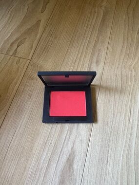 NARS Exhibit A Blush